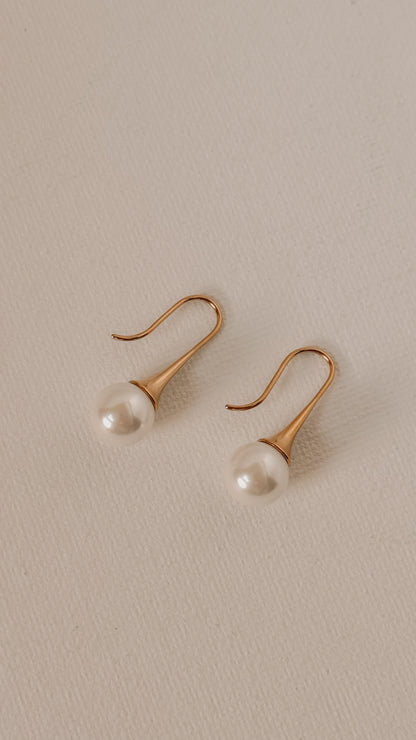 Pearl Drop Earring