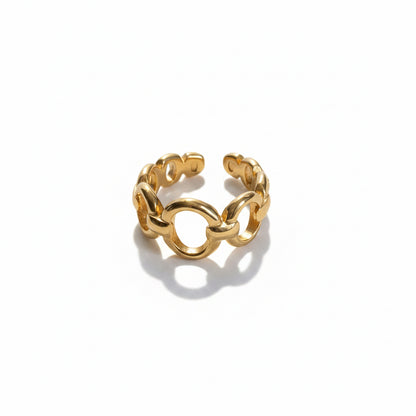 Claudia Ring
