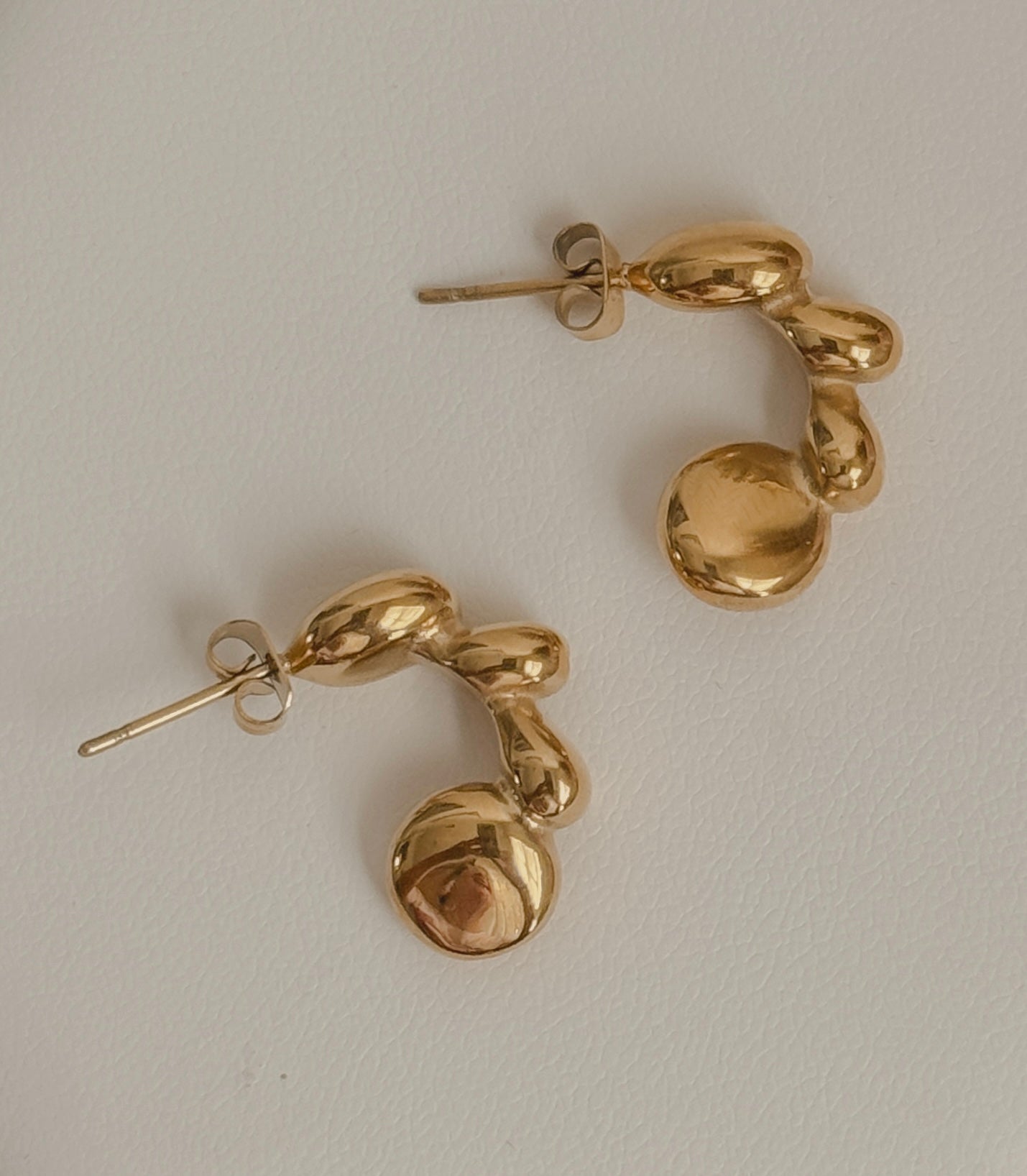 Anna Classic Earrings