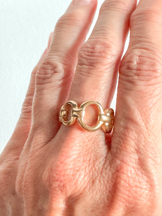 Claudia Ring