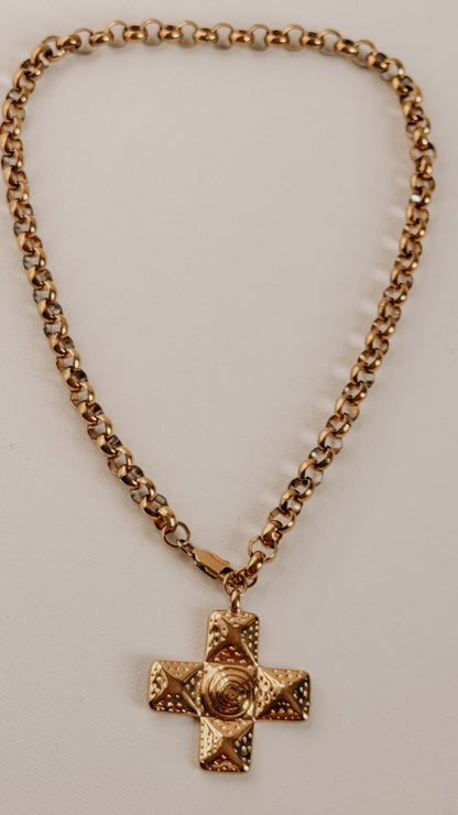Retro Cross Pendant Necklace