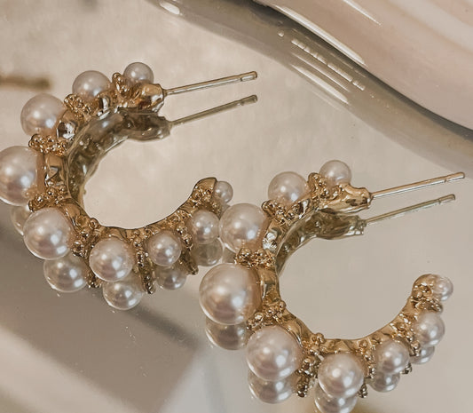 Mia Pearl Earrings