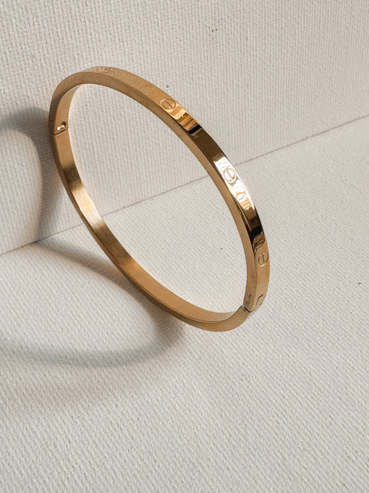 Slim Classic Style Bangle